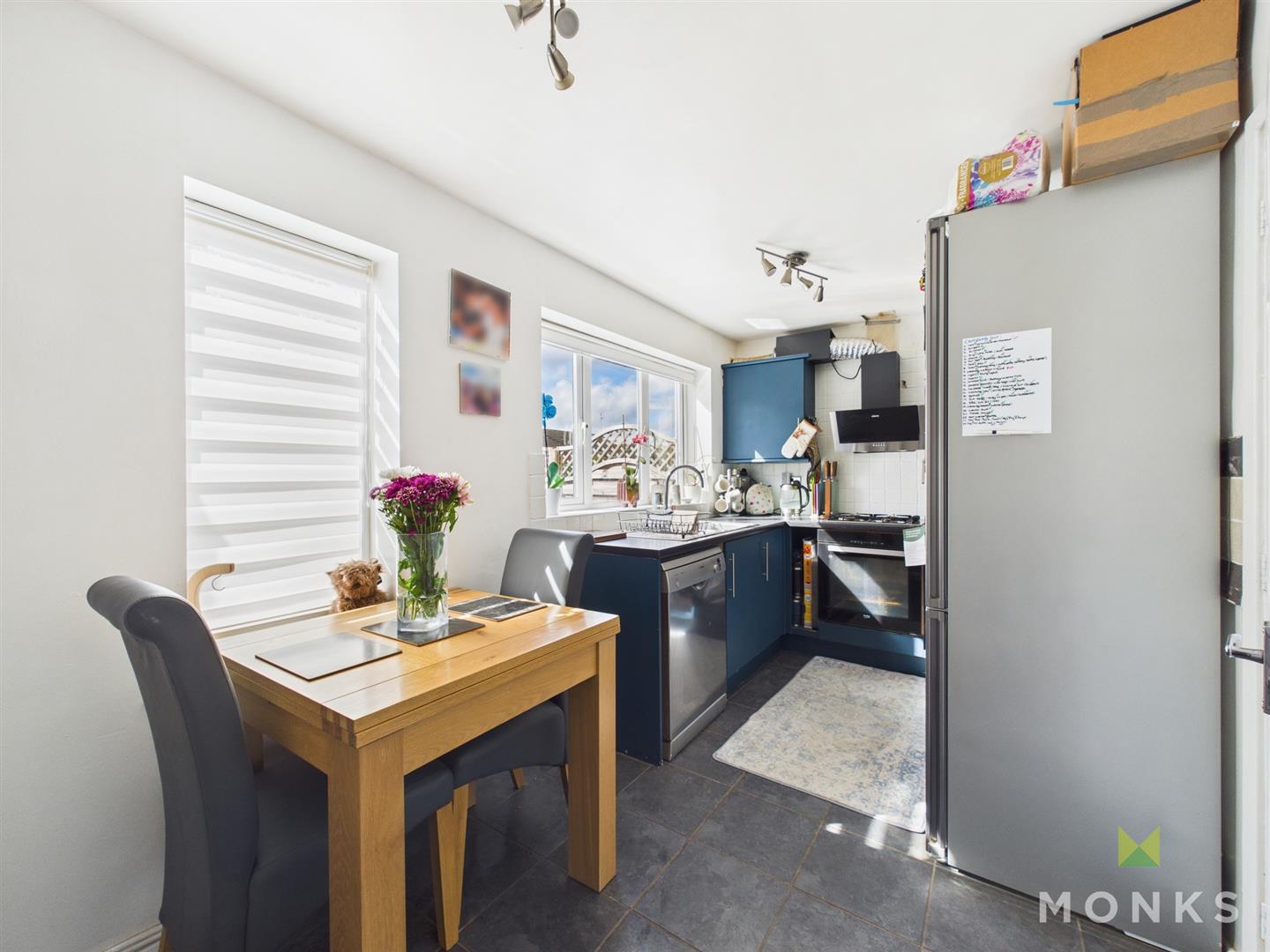 77 Balmoral Crescent, Oswestry, SY11 2XH For Sale